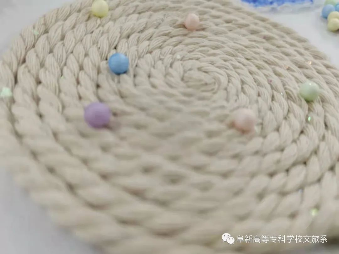 1642873349271960.jpg 21级广告设计专业平面构成作品展示 (7).jpg
